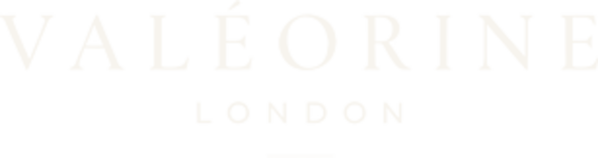 VALÉORINE white edition wordmark
